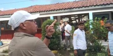 Diguyur Hujan Deras SDN 3 Mirat Ambruk, Bupati Temukan Beberapa Konstruksi Tidak Sesuai Standar
