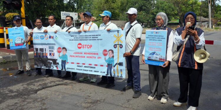 Peringati May Day 2026, KAI Daop 3 Cirebon Gelar Aksi Peduli Sesama