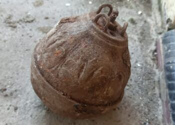 Temuan Diduga Granat Gegerkan Warga Pancalang Saat Gali Septic Tank