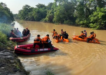 Bocah Tenggelam di Sungai Kriyan Belum Ditemukan 