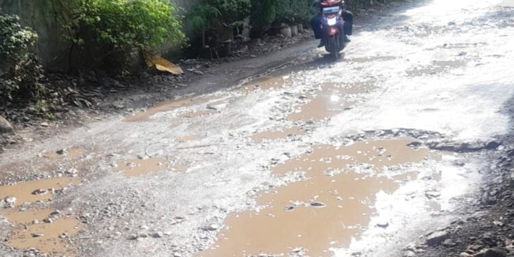 Jalan Suci-Kalijaga Rusak Parah, Warga Mundu Desak Perbaikan Segera
