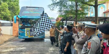 438 Jemaah Haji Kloter 19 Cirebon Berangkat, Tiga Tertunda karena Sakit