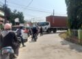 Truk Bertonase Besar Masih Bebas Melintas, Warga Soroti Lemahnya Penegakan Aturan