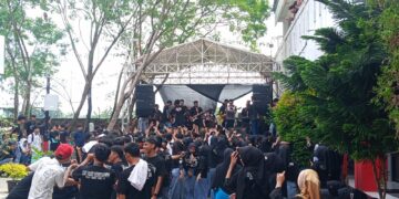 Seluruh Siswa SMKM Lemahabang Lulus 100 Persen
