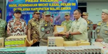 Rokok Ilegal Hasil Operasi Gabungan di Majalengka Diserahkan ke Bea Cukai