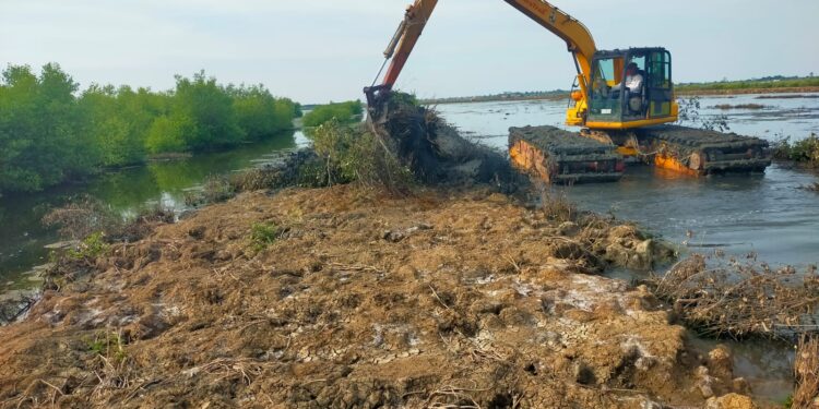 Pemdes Ambulu Hidupkan Kembali Sentra Garam Rakyat