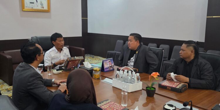 Posbakum FORMASI Pertanyakan Jasa Hukum Pilkada ke Wali Kota 