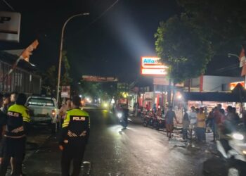 Tabrak Truk Parkir, Pengendara Motor Tewas Terlindas Bus di Luragung