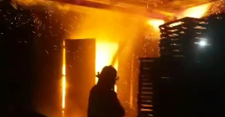 Pabrik Briket Batu Bara di Gempol Terbakar, Diduga Akibat Overheat Oven