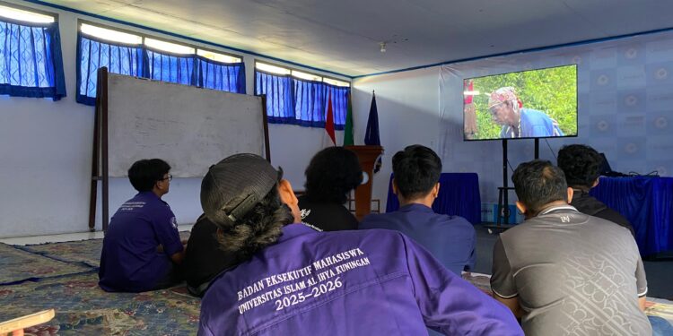 Mahasiswa UNISA Kuningan Gelar Nobar Film Dokumenter “Pesta Babi”