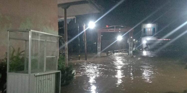 Sungai Kedungpane Meluap, Banjir Rendam Permukiman Warga Pilangsari