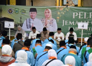 243 Calon Jemaah Haji Kuningan Diberangkatkan ke Embarkasi Indramayu