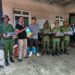 Satpol PP Jabar Bantu Satlinmas Korban Banjir Pangenan