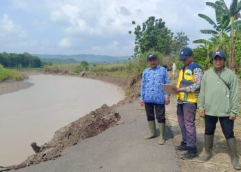 Jalan Nagrak–Lojikaum Putus, Warga Terisolasi