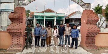 PT Long Rich Bantu Korban Banjir Waled