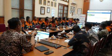 KAI Daop 3 Cirebon Selenggarakan Pembinaan Pekerja dan Diskusi Keselamatan