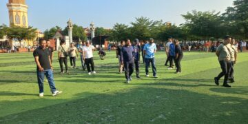 Bupati Majalengka Prihatin Kondisi Rumput Sintetis Alun-Alun, Dinas Terkait Diminta Segera Lakukan Perbaikan