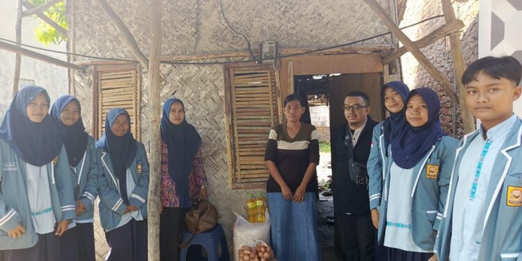 SMPN 2 Pangenan Berbagi untuk Keluarga Dhuafa