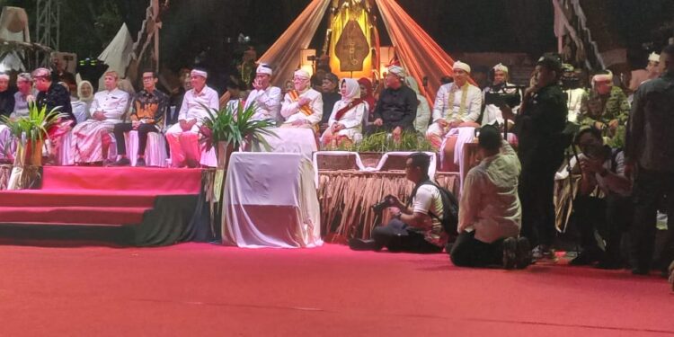 Kota Cirebon Sukses Gelar Kirab Milangkala Tatar Sunda