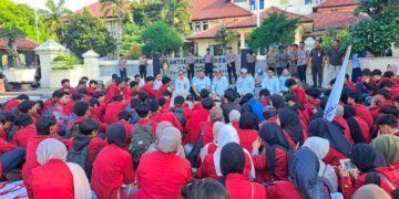 Mahasiswa Desak Evaluasi Kinerja Pemkab
