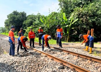 Penutupan Perlintasan Sebidang Ilegal Demi Tekan Angka Kecelakaan dan Tingkatkan Keselamatan Perjalanan KA