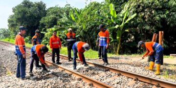 Penutupan Perlintasan Sebidang Ilegal Demi Tekan Angka Kecelakaan dan Tingkatkan Keselamatan Perjalanan KA