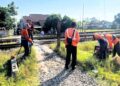 Kembali, KAI Daop 3 Cirebon Tutup Perlintasan Sebidang Ilegal di Subang