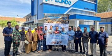 Pelindo Group Cirebon Salurkan Bantuan Program Pelindo Berbagi Kurban 1447 H/2026 M untuk Masyarakat Sekitar Pelabuhan Cirebon