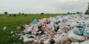 Lapangan Sepakbola di Kaliwedi Disulap Jadi TPS, Warga Desak Pemdes Segera Cari Solusi