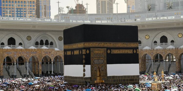 Dua Jemaah Haji Kabupaten Cirebon Meninggal di Tanah Suci