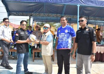Bupati Dian Buka Turnamen Voli Karang Taruna Bangkit Bersatu Cup