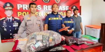 Bobol Atap Toko, Dua Pencuri Rokok Diciduk Polisi