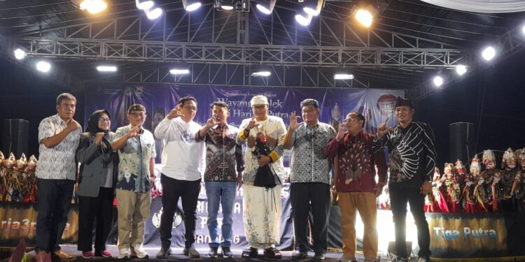 Wayang Golek dan Cek Kesehatan Gratis Sedot Antusiasme Warga Matangaji