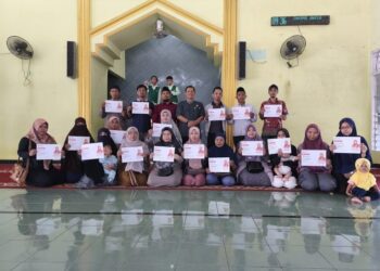 Netty Prasetiyani Salurkan Bantuan PIP untuk Siswa di Kota Cirebon 
