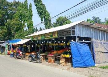 PKL Liar di Depan PG Tersana Baru Dikeluhkan Warga