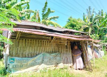 15 Tahun Tinggal di Rumah Reyot, Keluarga Kasiyati Menanti Bantuan