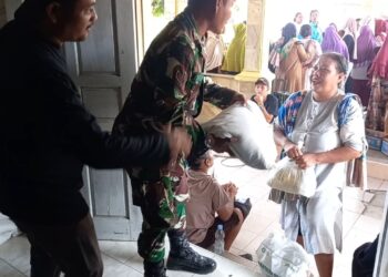 880 KPM Gebang Ilir Terima Bantuan Pangan
