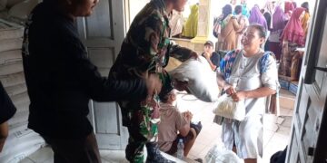 880 KPM Gebang Ilir Terima Bantuan Pangan