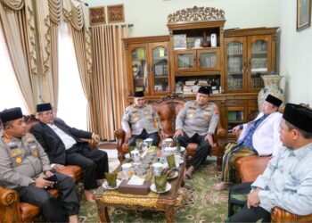Wakapolda Jabar Sambangi Ponpes Khas Kempek, Perkuat Sinergi Polri dan Ulama