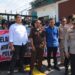 Aksi Tak Biasa di Kejari Kuningan, Ulat Bulu Hingga Kodok jadi Simbol Protes