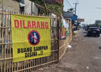 Pemdes Battembat Pasang Pagar dan Spanduk Larangan di Lokasi TPS Liar