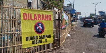 Pemdes Battembat Pasang Pagar dan Spanduk Larangan di Lokasi TPS Liar