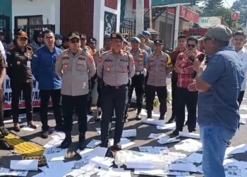 Abidin Desak Kejari Usut Tunjangan DPRD