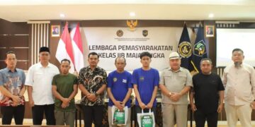 Ateng Sutisna Salurkan 100 Paket Sarana Ibadah untuk Warga Binaan di Lapas Kelas II B Majalengka