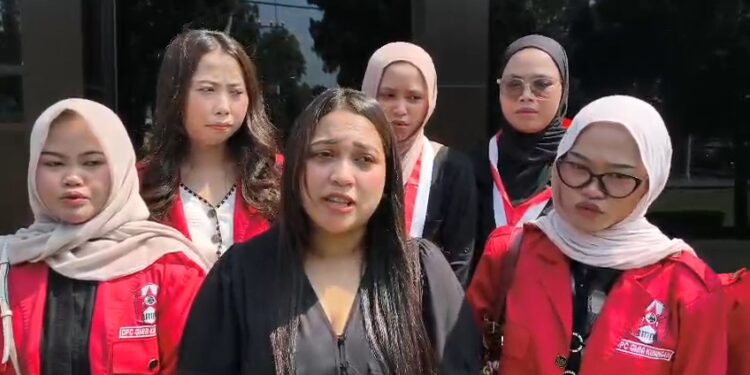 Aksi Simbol Celana Dalam Dilaporkan ke Polisi