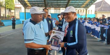 Bupati Eman Lepas Kontingen Porsenitas dan Polwilda