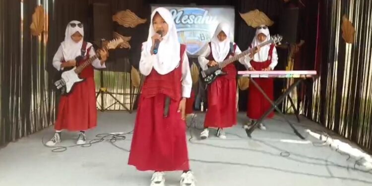 KMCT Masuk Sekolah, Buru Bakat Musik Pelajar Cirebon Timur