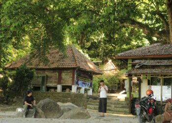 Situs Cimandung, Jejak Spiritual Pangeran Cakrabuana yang Tak Pernah Sepi Peziarah