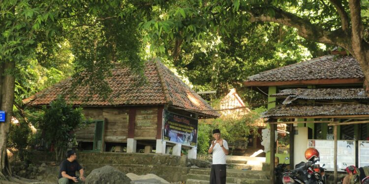 Situs Cimandung, Jejak Spiritual Pangeran Cakrabuana yang Tak Pernah Sepi Peziarah