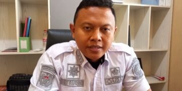 Jemput Bola Adminduk, Pemcam Astanajapura Layani Lansia dan ODGJ